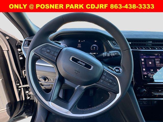 new 2025 Jeep Grand Cherokee car, priced at $33,989