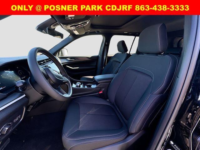 new 2025 Jeep Grand Cherokee car, priced at $33,989