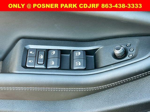 new 2025 Jeep Grand Cherokee car, priced at $33,989