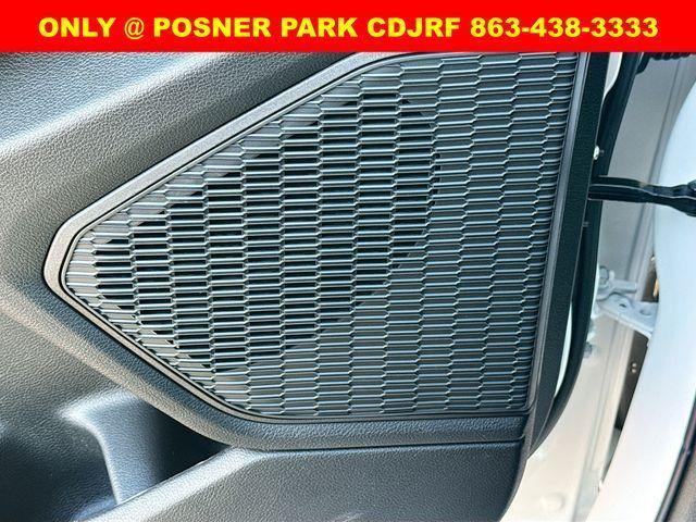 new 2025 Jeep Grand Cherokee car, priced at $33,989