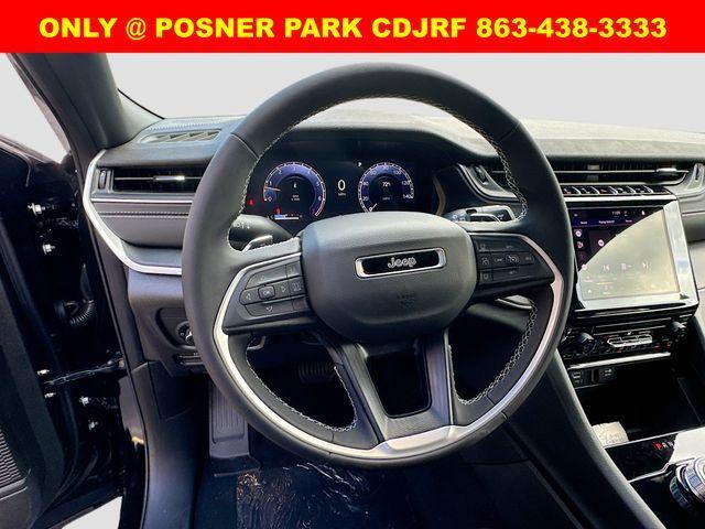 new 2025 Jeep Grand Cherokee car, priced at $35,789