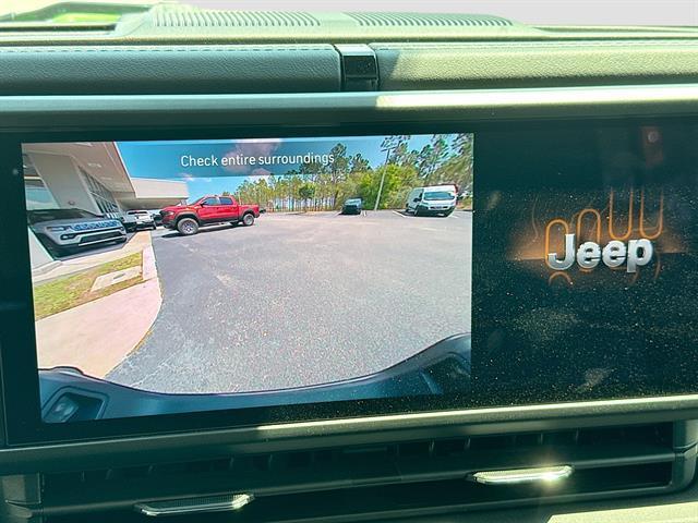 new 2025 Jeep Gladiator car, priced at $43,355