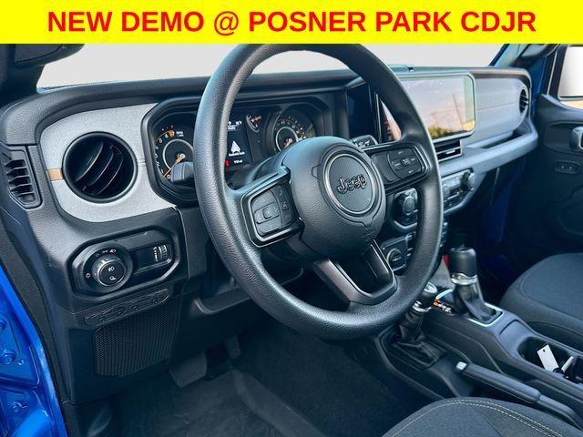 new 2025 Jeep Gladiator car, priced at $34,789