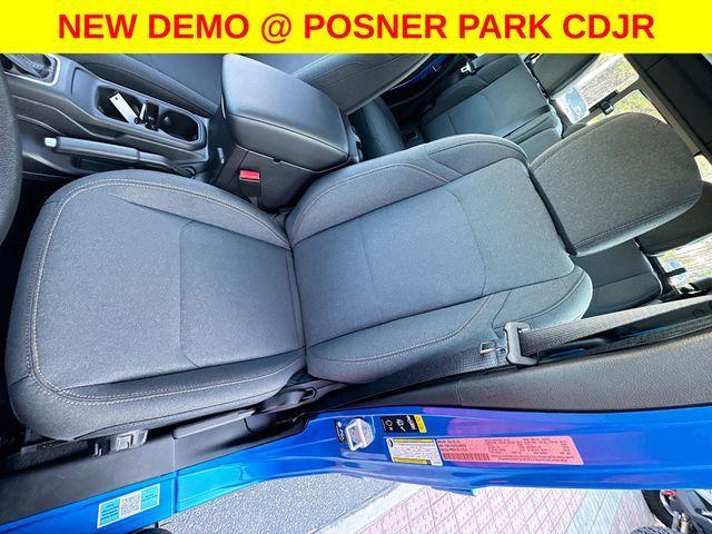 new 2025 Jeep Gladiator car, priced at $34,789