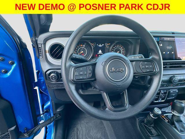 new 2025 Jeep Gladiator car, priced at $34,789