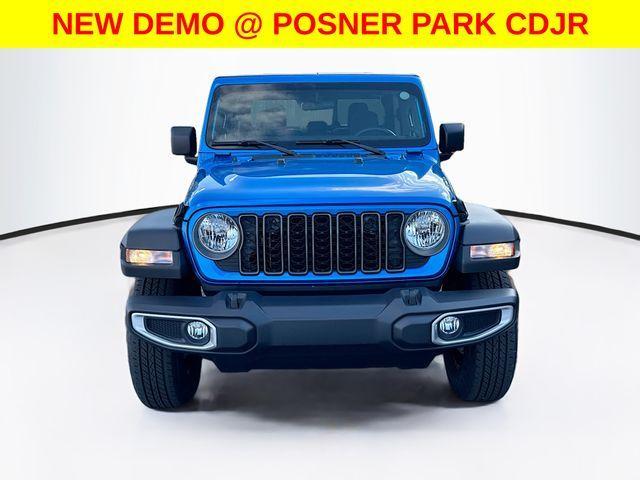 new 2025 Jeep Gladiator car, priced at $34,789