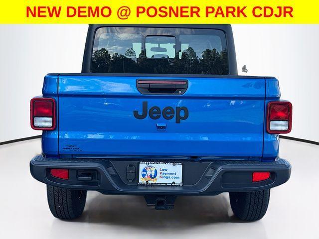 new 2025 Jeep Gladiator car, priced at $34,789
