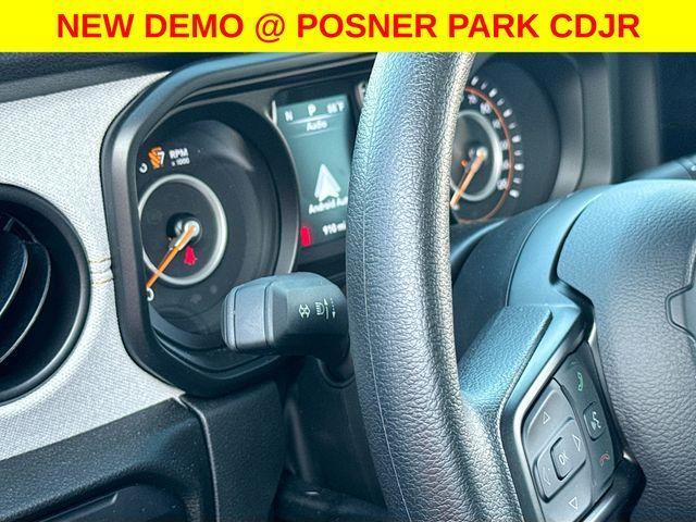 new 2025 Jeep Gladiator car, priced at $34,789