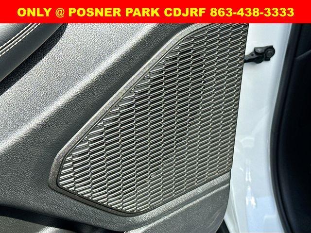 new 2025 Jeep Grand Cherokee car, priced at $35,289