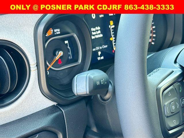 new 2025 Jeep Wrangler car, priced at $43,089