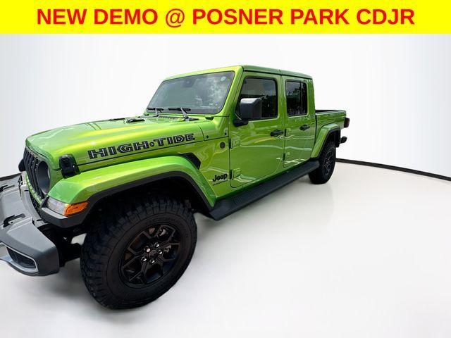 new 2025 Jeep Gladiator car, priced at $43,450