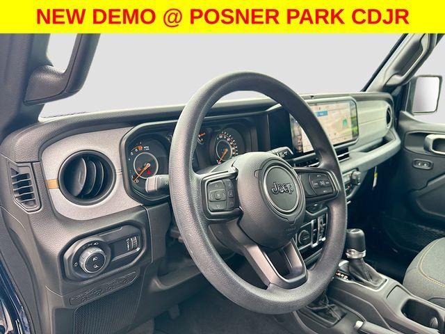 new 2025 Jeep Gladiator car, priced at $39,789