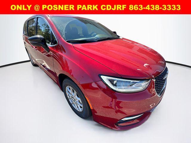 new 2025 Chrysler Pacifica car, priced at $39,988