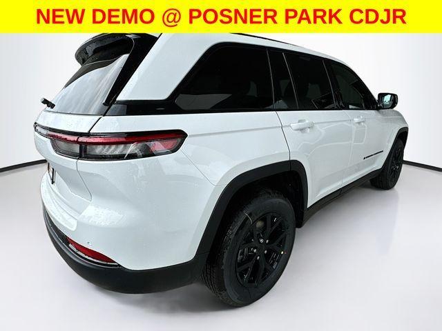 new 2025 Jeep Grand Cherokee car, priced at $37,789