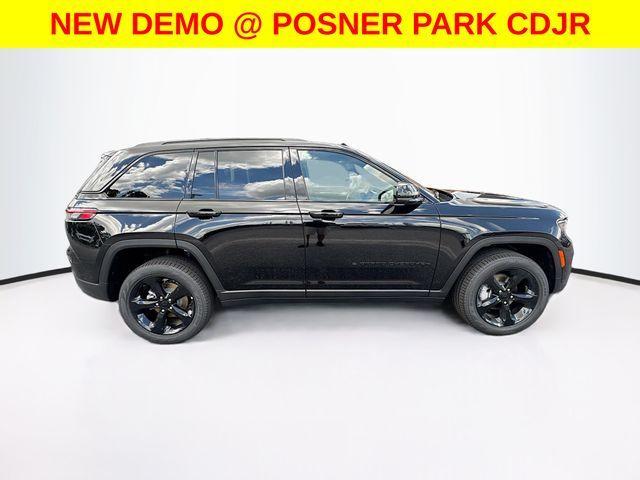 new 2025 Jeep Grand Cherokee car, priced at $49,789