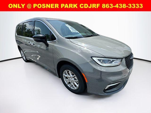 new 2025 Chrysler Pacifica car, priced at $43,527