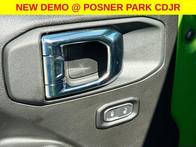 new 2025 Jeep Gladiator car, priced at $34,989