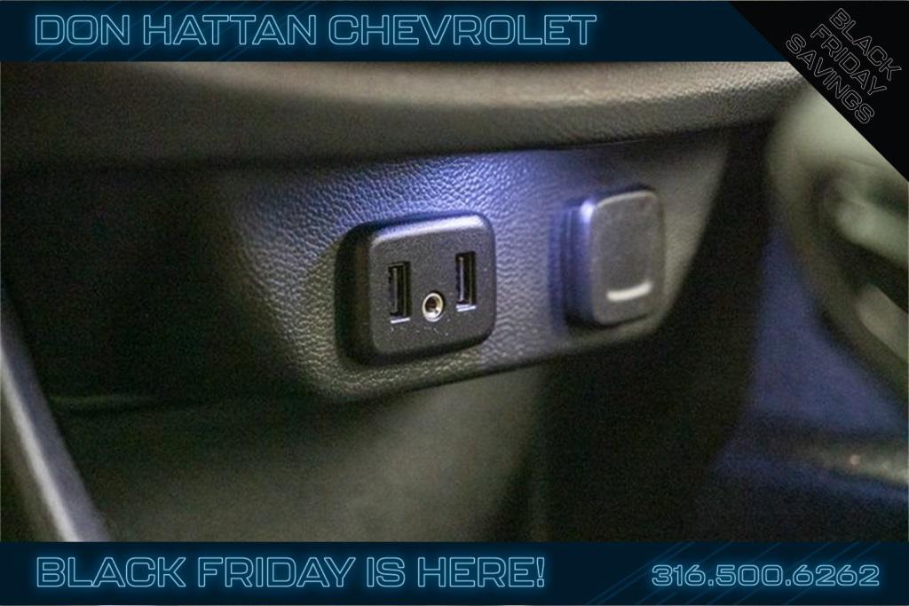 used 2023 Chevrolet Traverse car, priced at $29,799