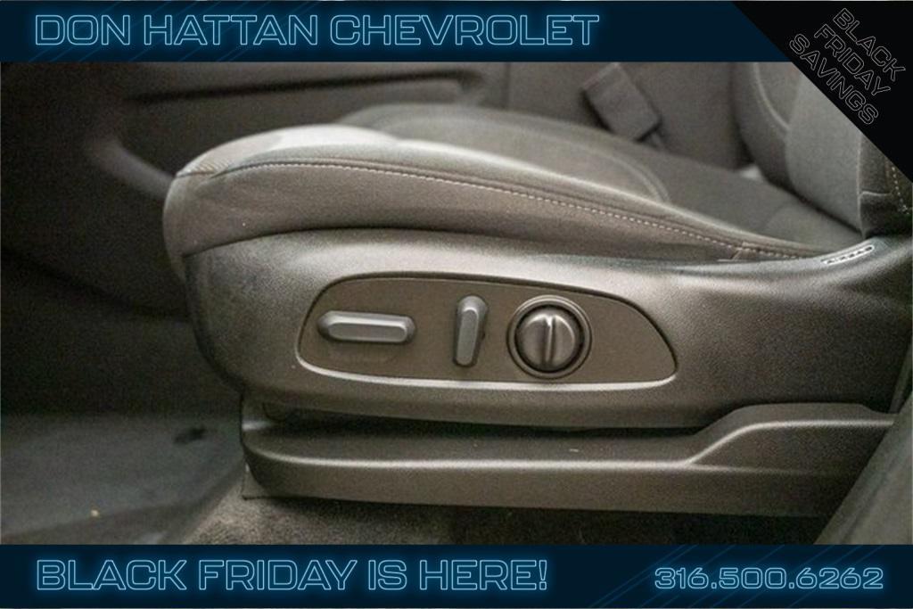 used 2023 Chevrolet Traverse car, priced at $29,799