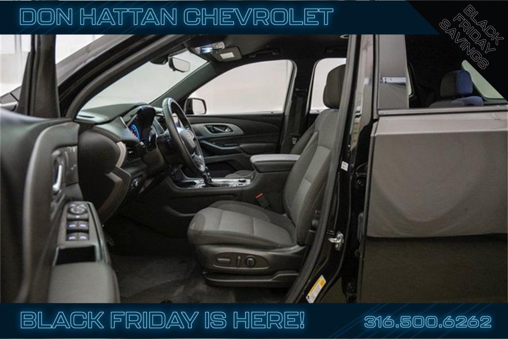 used 2023 Chevrolet Traverse car, priced at $29,799