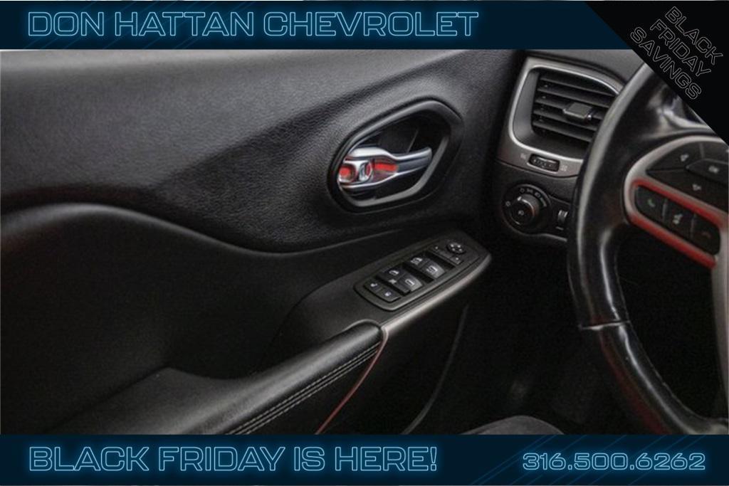 used 2021 Jeep Cherokee car, priced at $22,899