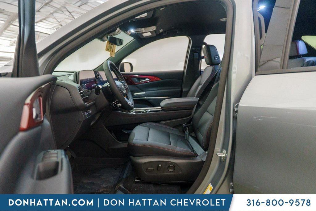 new 2026 Chevrolet Traverse car, priced at $49,649