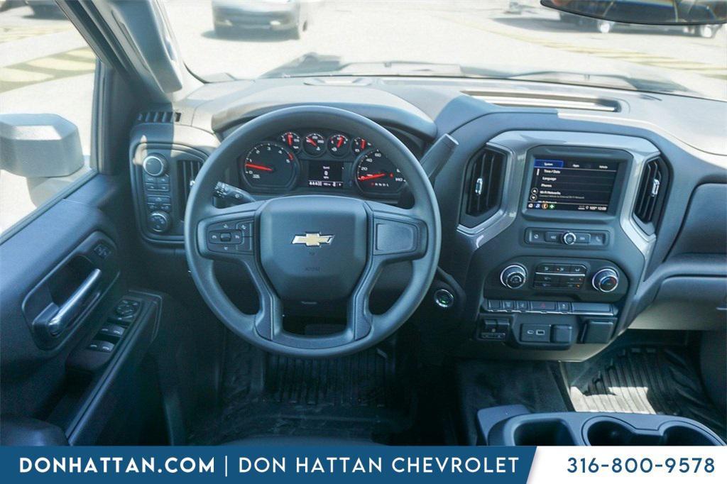 new 2025 Chevrolet Silverado 3500 car