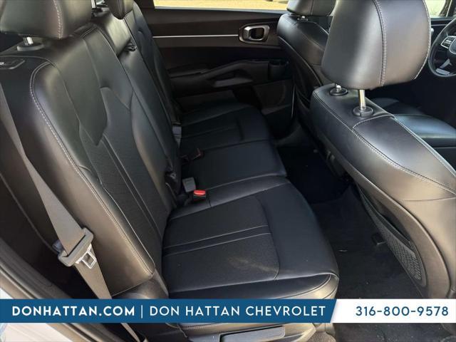 used 2021 Kia Sorento car, priced at $23,620