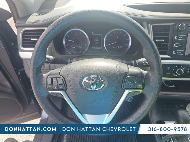 used 2019 Toyota Highlander car, priced at $29,050
