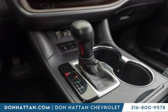 used 2019 Toyota Highlander car, priced at $26,759