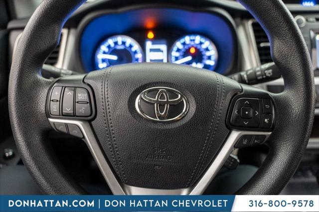 used 2019 Toyota Highlander car, priced at $26,759