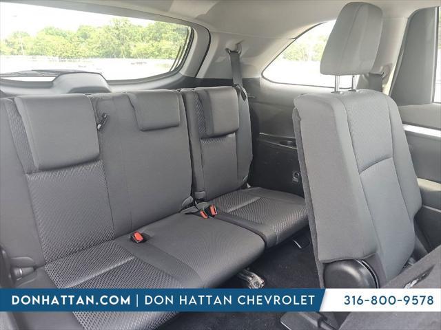 used 2019 Toyota Highlander car, priced at $29,050