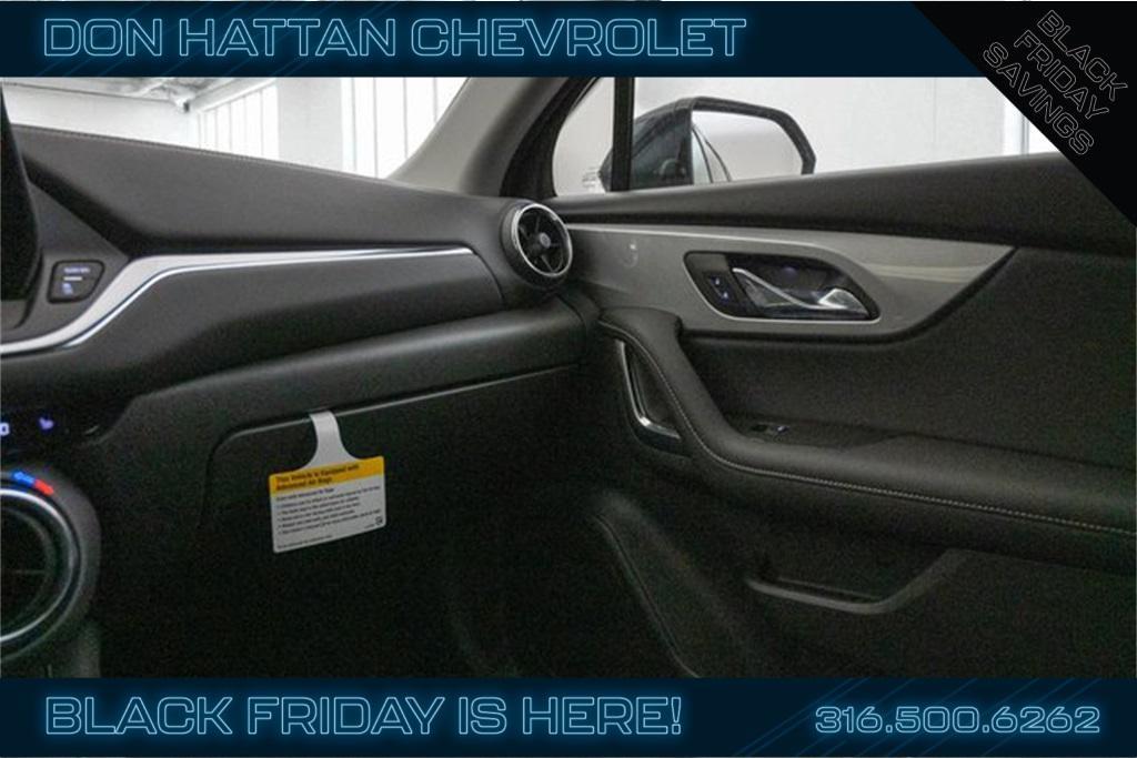 new 2025 Chevrolet Blazer car, priced at $36,149