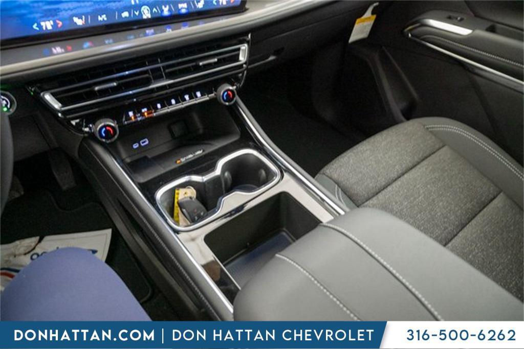 new 2026 Chevrolet Traverse car, priced at $46,740