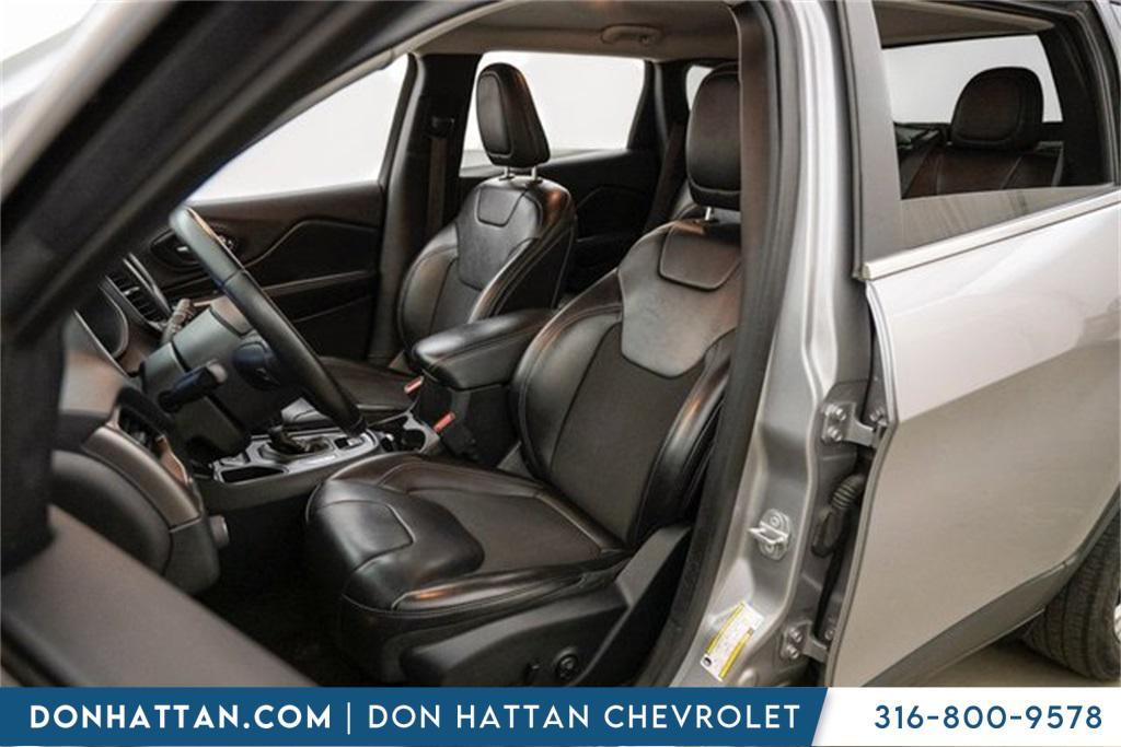 used 2019 Jeep Cherokee car, priced at $15,900