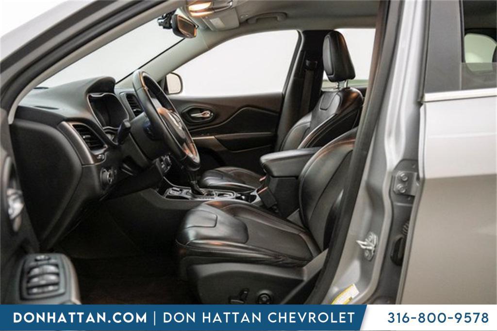 used 2019 Jeep Cherokee car, priced at $15,900