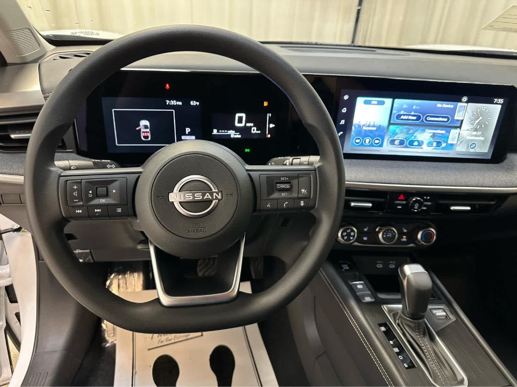 new 2025 Nissan Kicks car, priced at $28,058