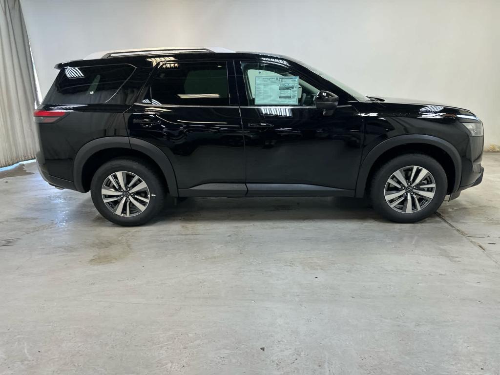 new 2025 Nissan Pathfinder car, priced at $43,316