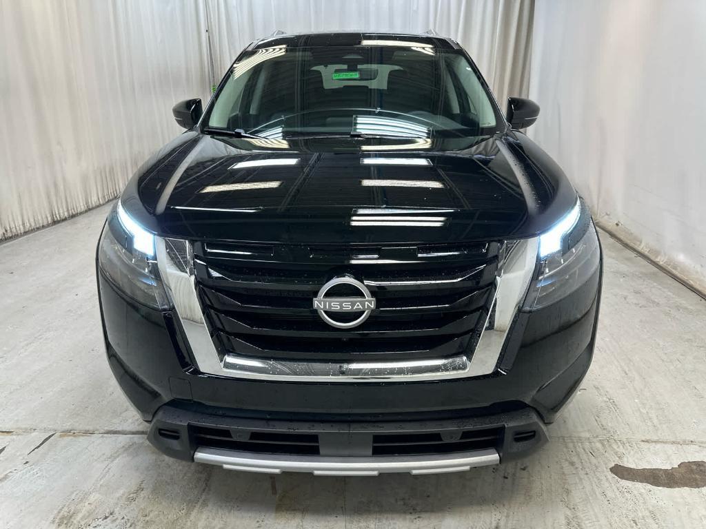 new 2025 Nissan Pathfinder car, priced at $43,316