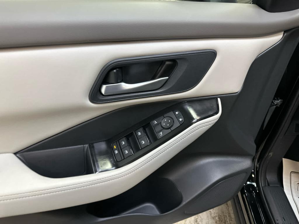 new 2025 Nissan Rogue car, priced at $32,104
