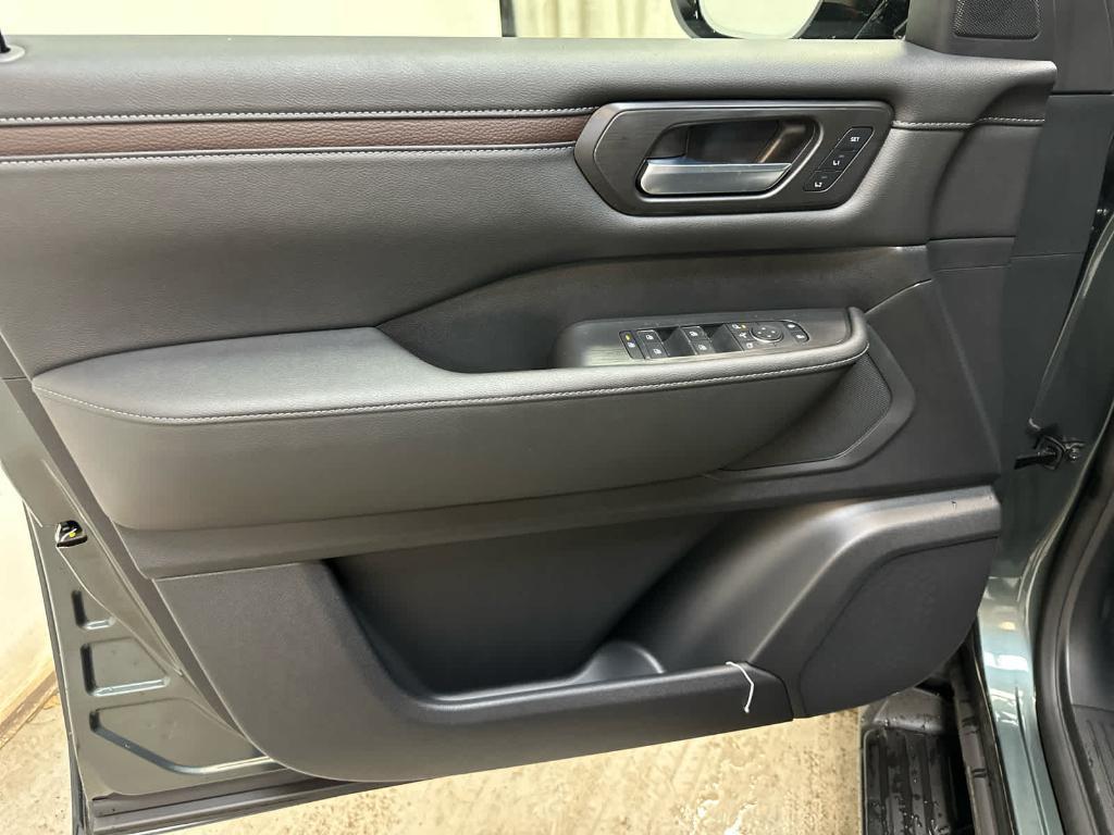 new 2025 Nissan Armada car, priced at $67,569