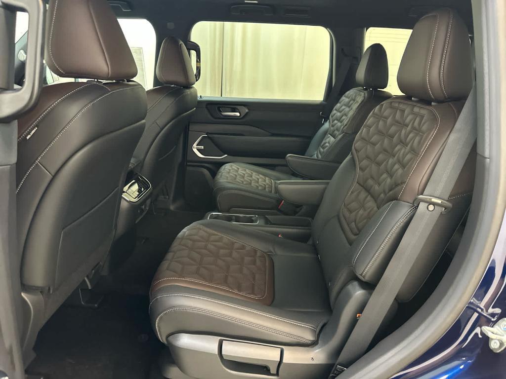 new 2025 Nissan Armada car, priced at $75,030