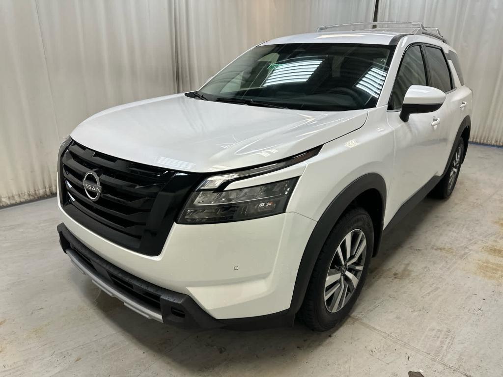 new 2025 Nissan Pathfinder car, priced at $44,913