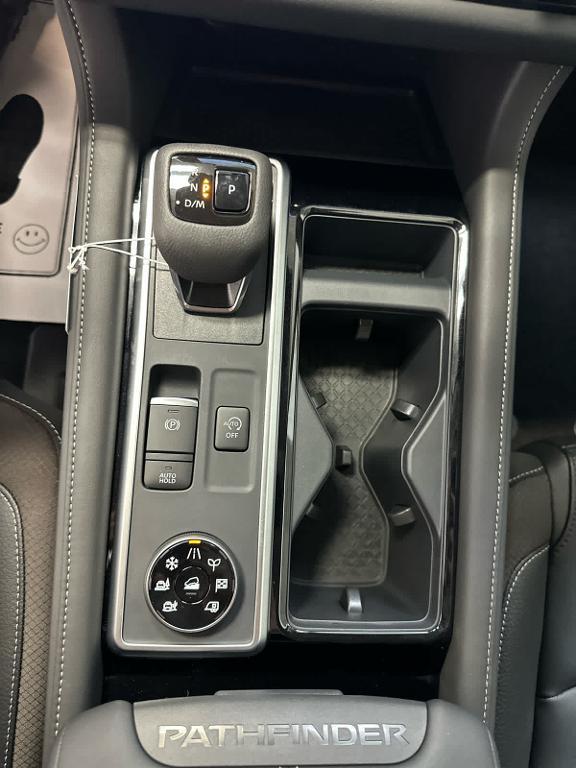 new 2025 Nissan Pathfinder car, priced at $44,913