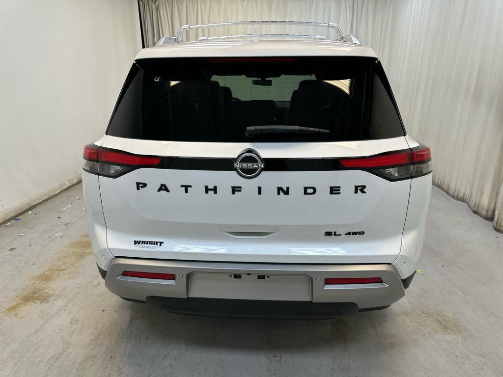 new 2025 Nissan Pathfinder car, priced at $44,913