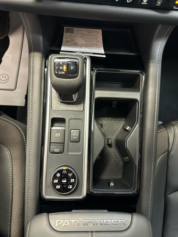 new 2025 Nissan Pathfinder car, priced at $47,743