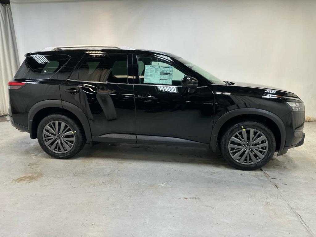 new 2025 Nissan Pathfinder car, priced at $47,743
