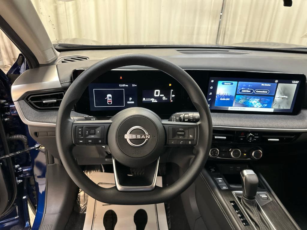 new 2025 Nissan Kicks car, priced at $27,058