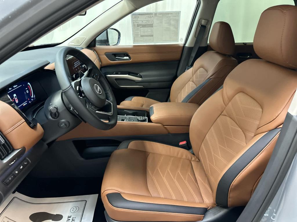 new 2025 Nissan Pathfinder car, priced at $51,265