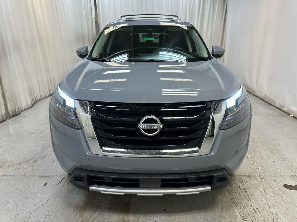 new 2025 Nissan Pathfinder car, priced at $51,265